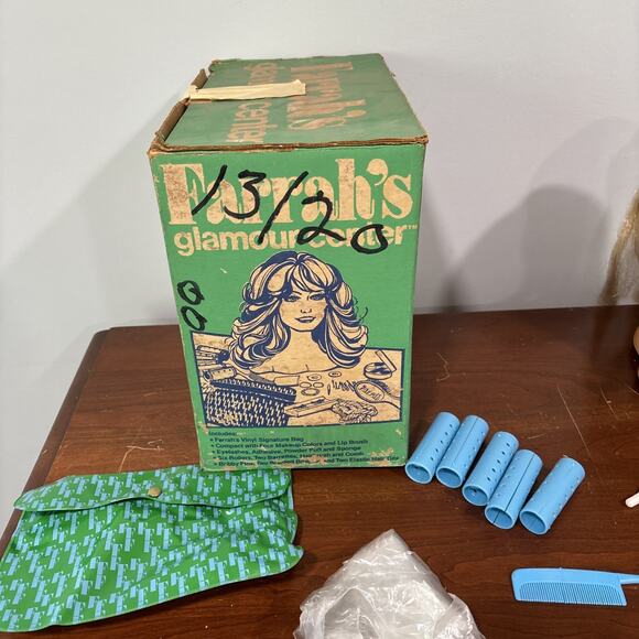 Farrah's Glamour Center 1977 Mego "Beauty Head" Vintage Farrah Fawcett AS SHOWN - Picture 9 of 13